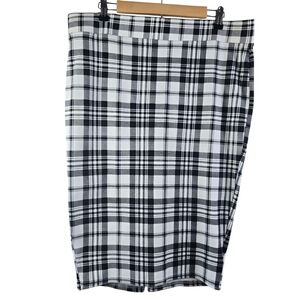 ⭐️Torrid Black White Plaid Pencil Skirt Sz 1 14/16